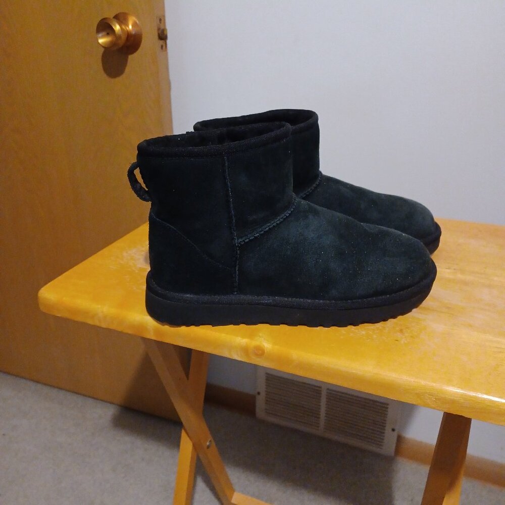 Black Women's UGG Boots